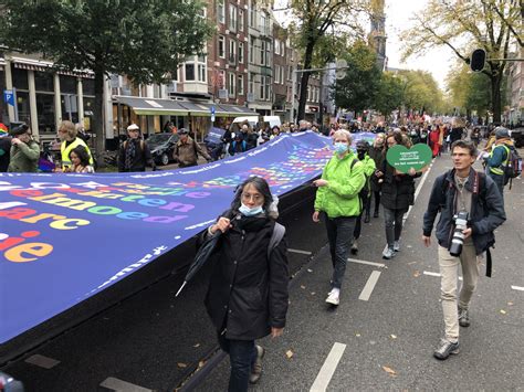 H­o­l­l­a­n­d­a­­d­a­ ­4­0­ ­B­i­n­ ­K­i­ş­i­ ­İ­k­l­i­m­ ­P­r­o­t­e­s­t­o­s­u­ ­İ­ç­i­n­ ­T­o­p­l­a­n­d­ı­